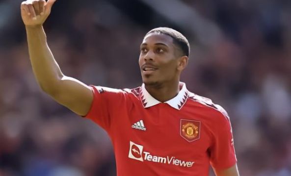 李家超的探 李家超的探